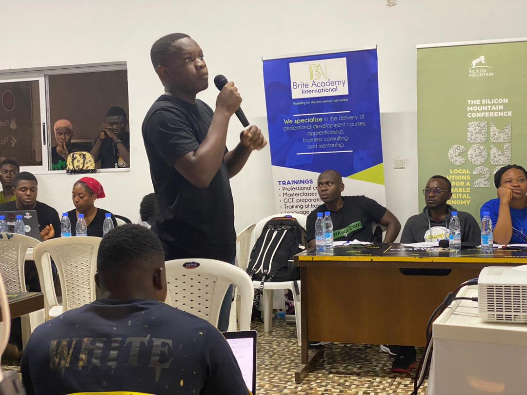 gdgbuea's tweet photo. Silicon Mountain Conference 2022 Code Battle happening live and Direct at Jongo Hub
Frontend and Backend Track...
#codebattle #smcon #smcon22 @jongohub https://t.co/vCu0KyZLzD
