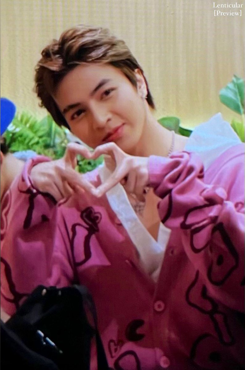 Lenticular23's tweet photo. [111122 PREVIEW] #VXON_FRANZ Birthday CSE at Hisbeans Philippines

#FRANZLikeAButterfly 
#HappyFranzDay https://t.co/if5UDkcIGj
