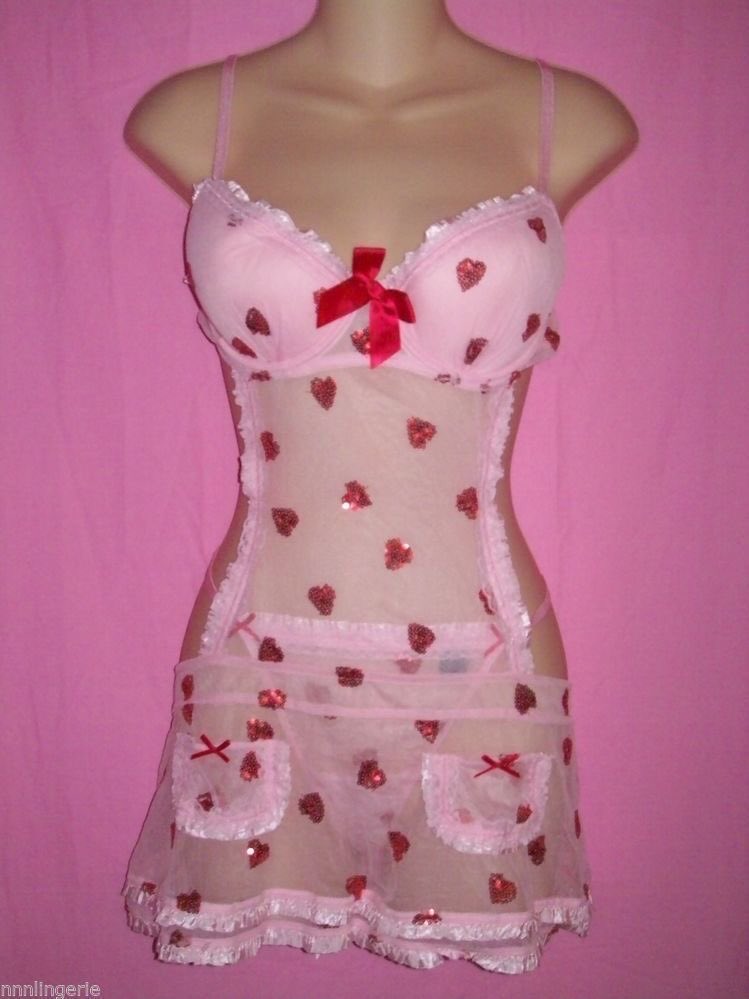 SYNTHETlCBIMBO's tweet image. me in this while i bake or cook for my future husband &amp;gt;&amp;gt;