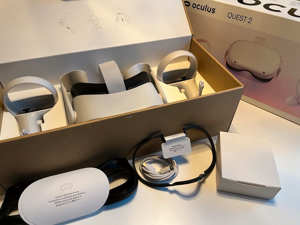 oculusquestpro1's tweet photo. What features does the Oculus Quest 2 have?

Oculus Quest 2

The Quest 2 keeps improving its software: It can get phone notifications, pair with keyboards and connect with virtual meeting apps, do basic fitness tracking and wirelessly stream from PCs
#workshop #dig https://t.co/on2j0n4hOT