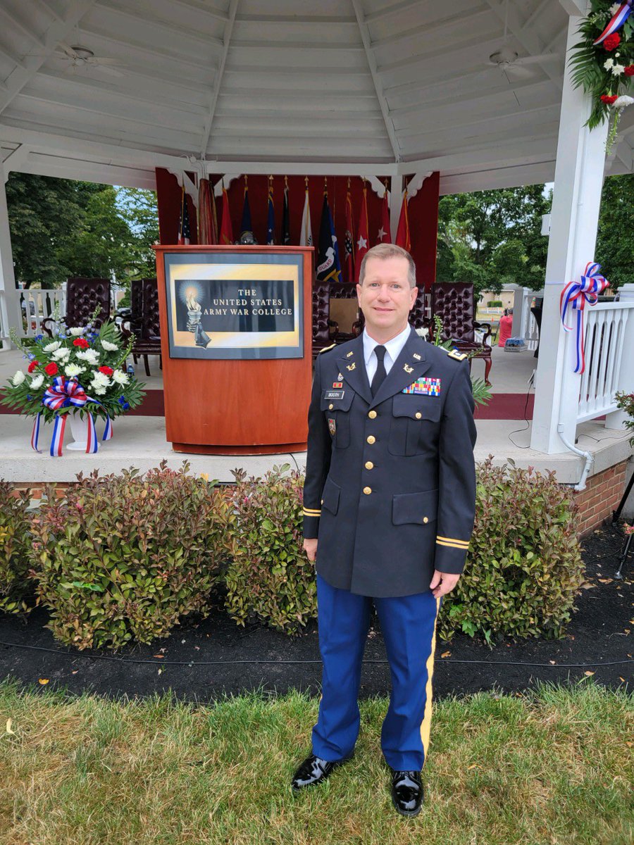 Rylee_Booth's tweet photo. Happy Veteran’s Day to my dad, LTC Thomas Booth who has served as an Army JAG for over 20 years. ❤️ #fox29goodday @FOX29philly @FoxNews https://t.co/mhWcPj7fFN