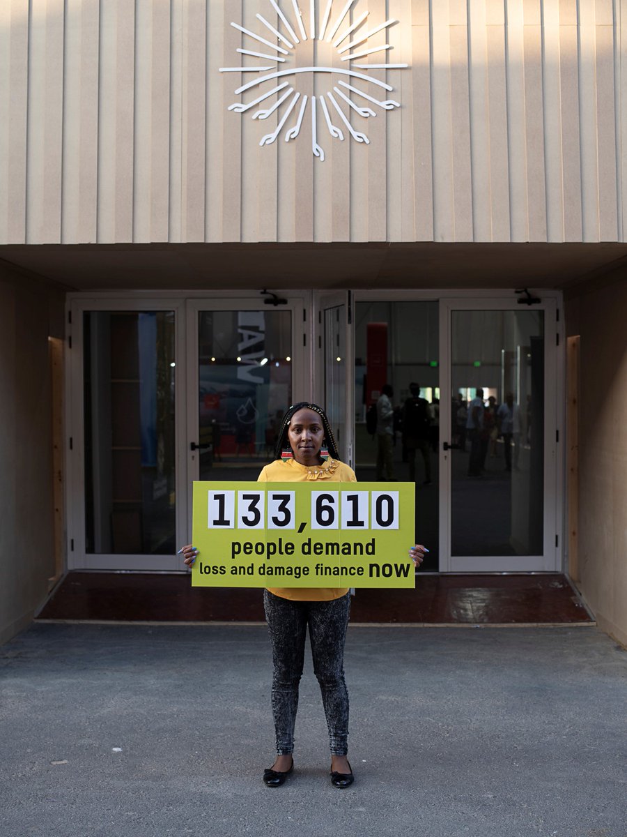 Oxfam Intermón tweet media