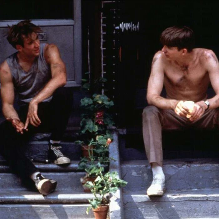 MHTHEvents's tweet photo. Tonight Brighton... Stranger Things and Full Metal Jacket star Matthew Modine stars in Birdy alongside celebrated oddball Nicolas Cage in two brilliant early performances in Alan Parker's Birdy. Got your tix yet? https://t.co/Rsku85pXP1 https://t.co/YejtktgXzi