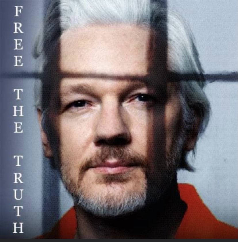 ChrisS78694928's tweet photo. #FreeAssange
#Lanterns4Assange https://t.co/0djareiwYt