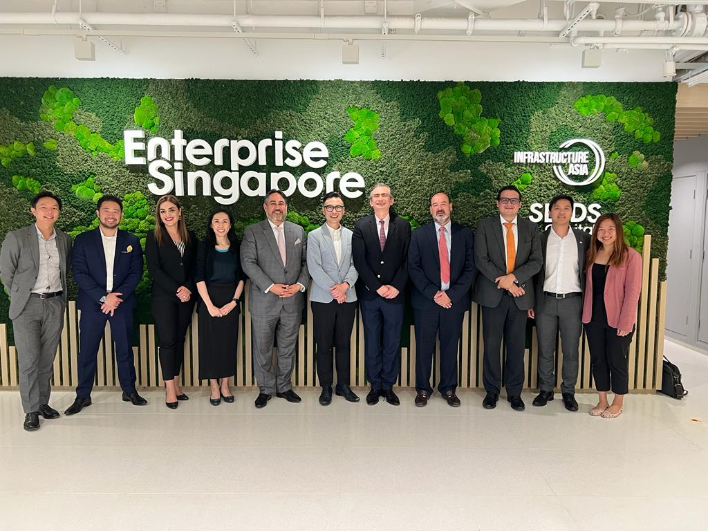 Enterprise Singapore and the SGMXCham had a meaningful meeting yesterday to discuss about how to work together to capture opportunities across different industries such as #innovation , emerging tech , #manufacturing , #agrobusiness , #logistics , #trade , and connectivity.