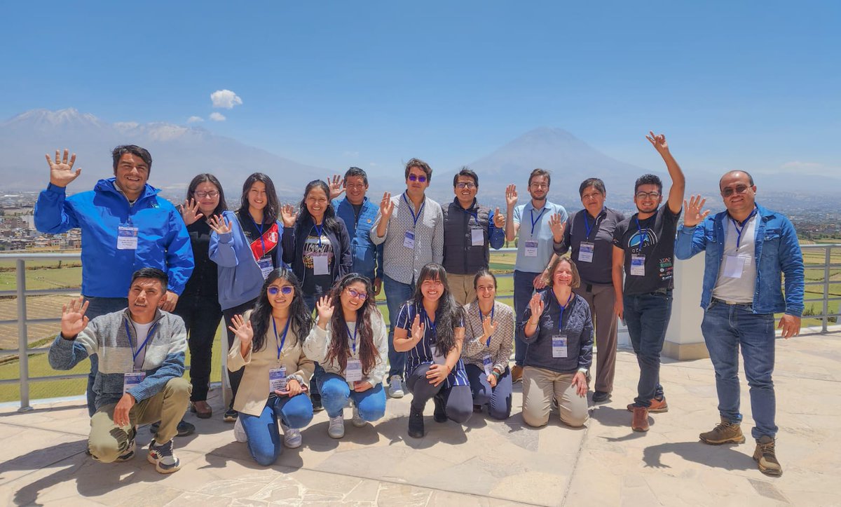 Lea_Coromoto's tweet photo. Super curso de InSAR por @ISDeform, en el @igp_peru Arequipa Peru, con vista sobre los volcanes! Gracias por venir!! @UGrenobleAlpes
@ird_fr @ISTerre_fr https://t.co/L3lOzHYMv4