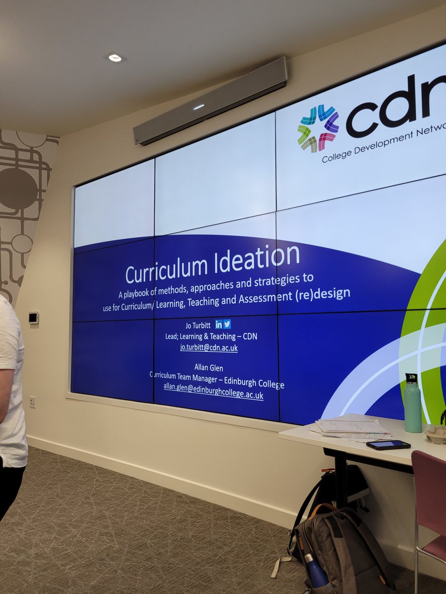 PhilStorrier's tweet photo. Thanks to @turbo4467 and Allan Glen from Ed College bringing our managers together to do some curriculum ideation @DandGCollege !! https://t.co/JmPkcIMIhH
