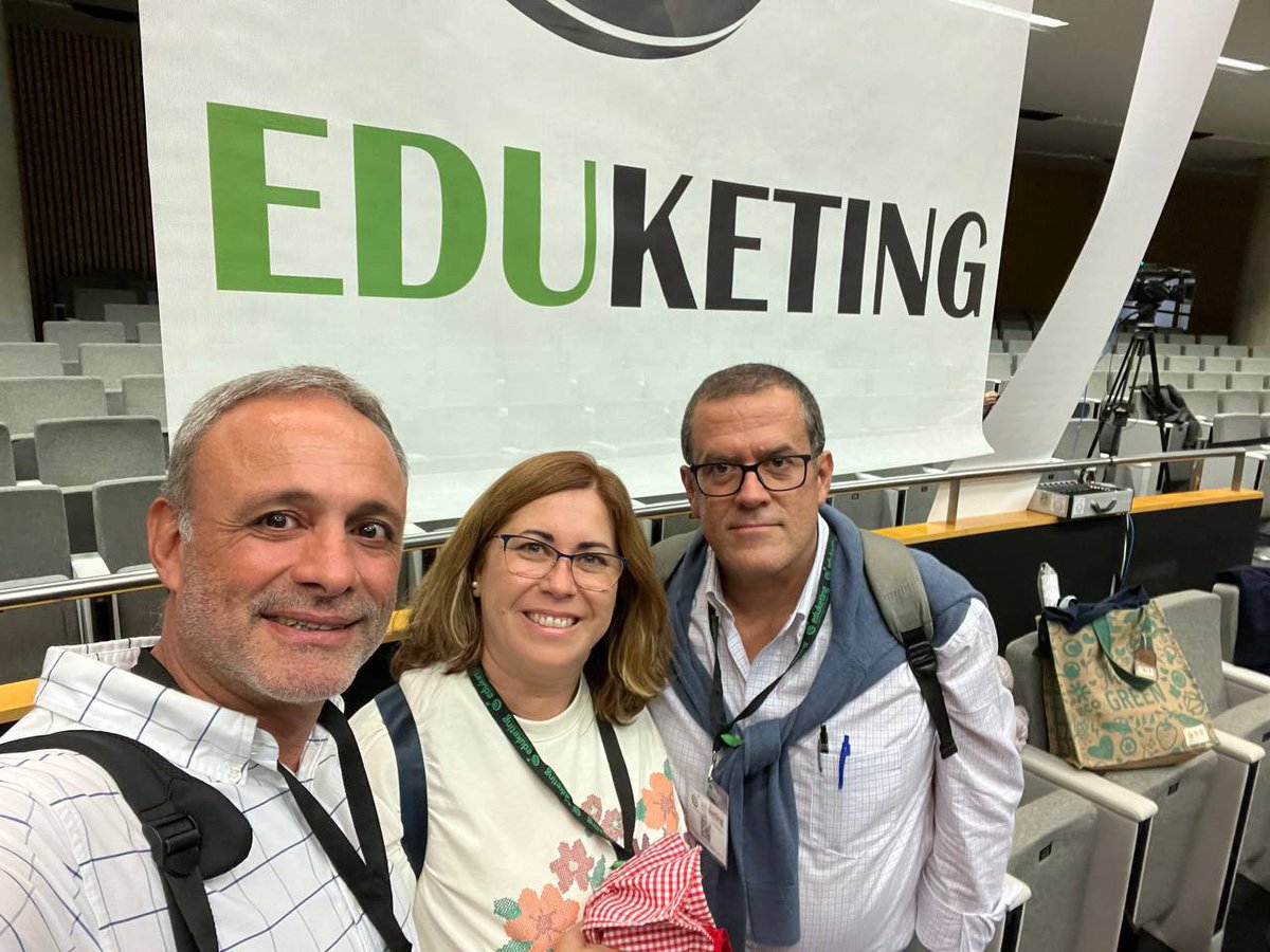 buenconsejoll's tweet photo. #Conocer para #crecer.
Parte del equipo directivo del #BuenConsejo #LaLaguna está participando en el congreso @eduketing , en la ciudad de #Valencia, para seguir creciendo como #colegio. https://t.co/yKv98HzvOO