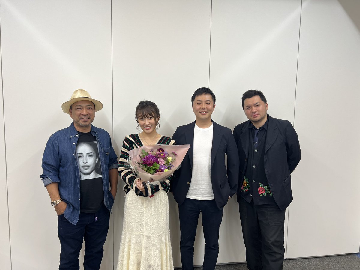 Emika_Kamieda's tweet photo. ドラマ「AI市長」上映会・トークショー
終わりました！
お越しくださった皆様ありがとうございました！！
作品なのですが、今月中にYouTubeに本編がアップされる事が決まりました🥺

スターフライヤー機内・上映会で
見られなかった方にも見て頂けるのがとても嬉しいです…！お楽しみに👏 https://t.co/HIqNCNaYlJ