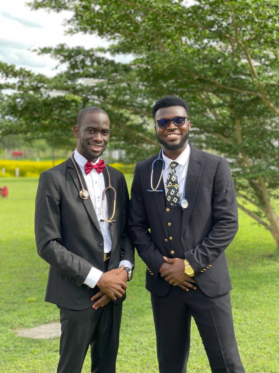 After six massive years of hard work and grooming in MedSchool, the consultants say I'm fit to practice as a medical doctor.  Tears in my eyes😭. TYLJ🙏

#GODDID22 #UHASMED22