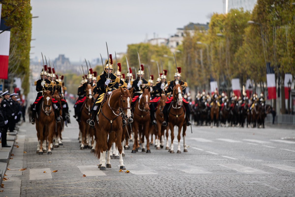 11 novembre. Un jour pour se souvenir que d’autres se sont battus pour notre liberté. N'oublions jamais le sacrifice de nos soldats, morts pour la France. La Nation s’incline devant ses enfants tombés pour la Patrie. À jamais reconnaissante.