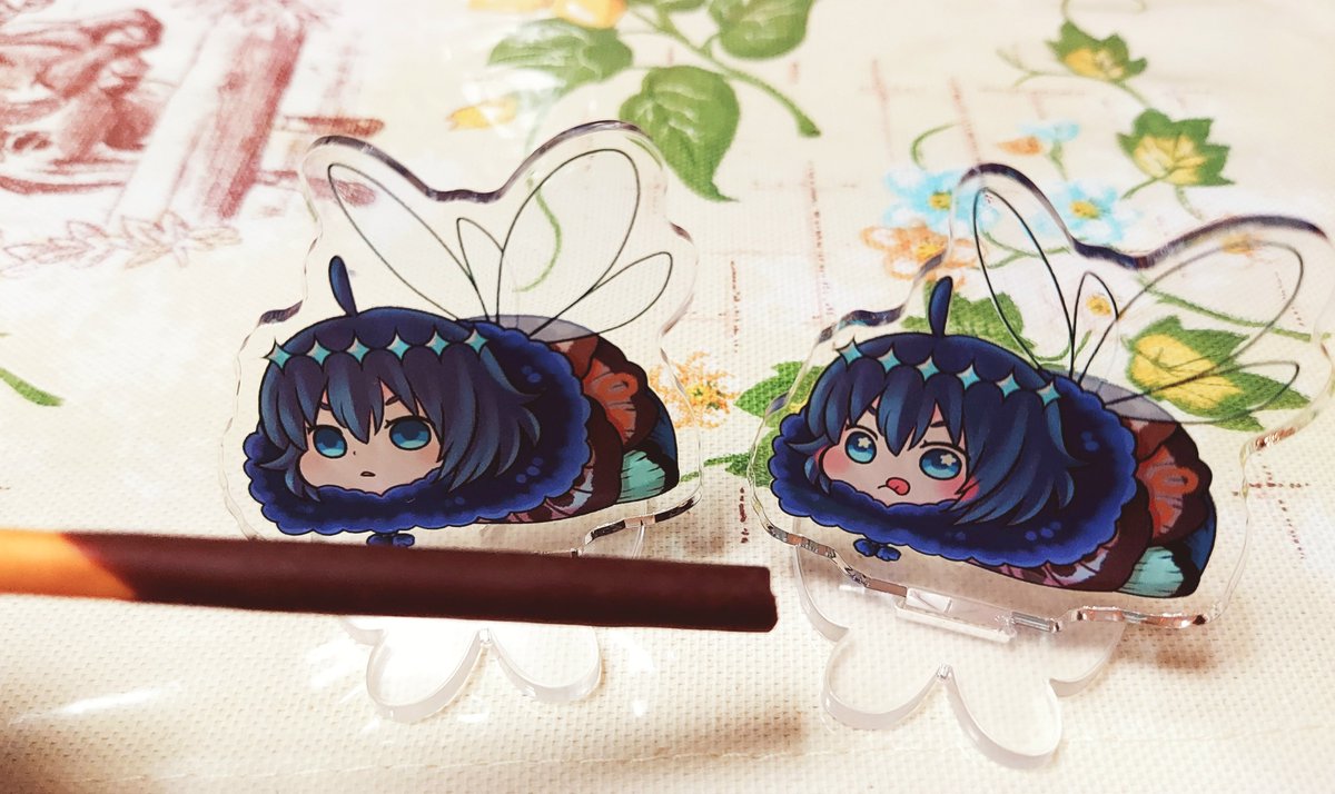 oberon (fate) blue eyes chibi wings 1boy insect wings bug bangs  illustration images