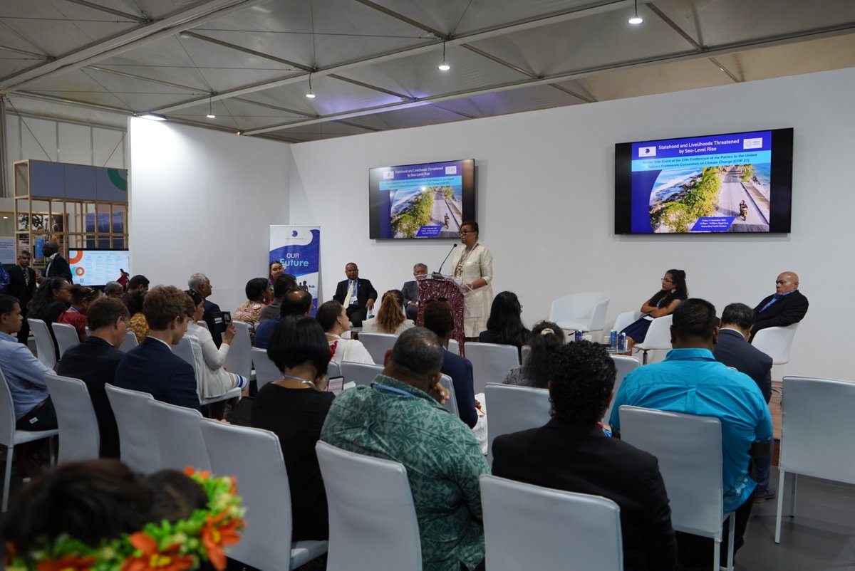 PScotlandKC's tweet image. .@ForumSEC’s panel discussion on “Livelihoods Threatened by #SeaLevelRise” with @henrytpuna is vital conversation. I spoke on @CommonwealthSec’s work to support #Pacific &amp;amp; all members with programmes like #CommonSensing, #BlueCharter &amp;amp; #LivingLands to fight #climatechange

#COP27