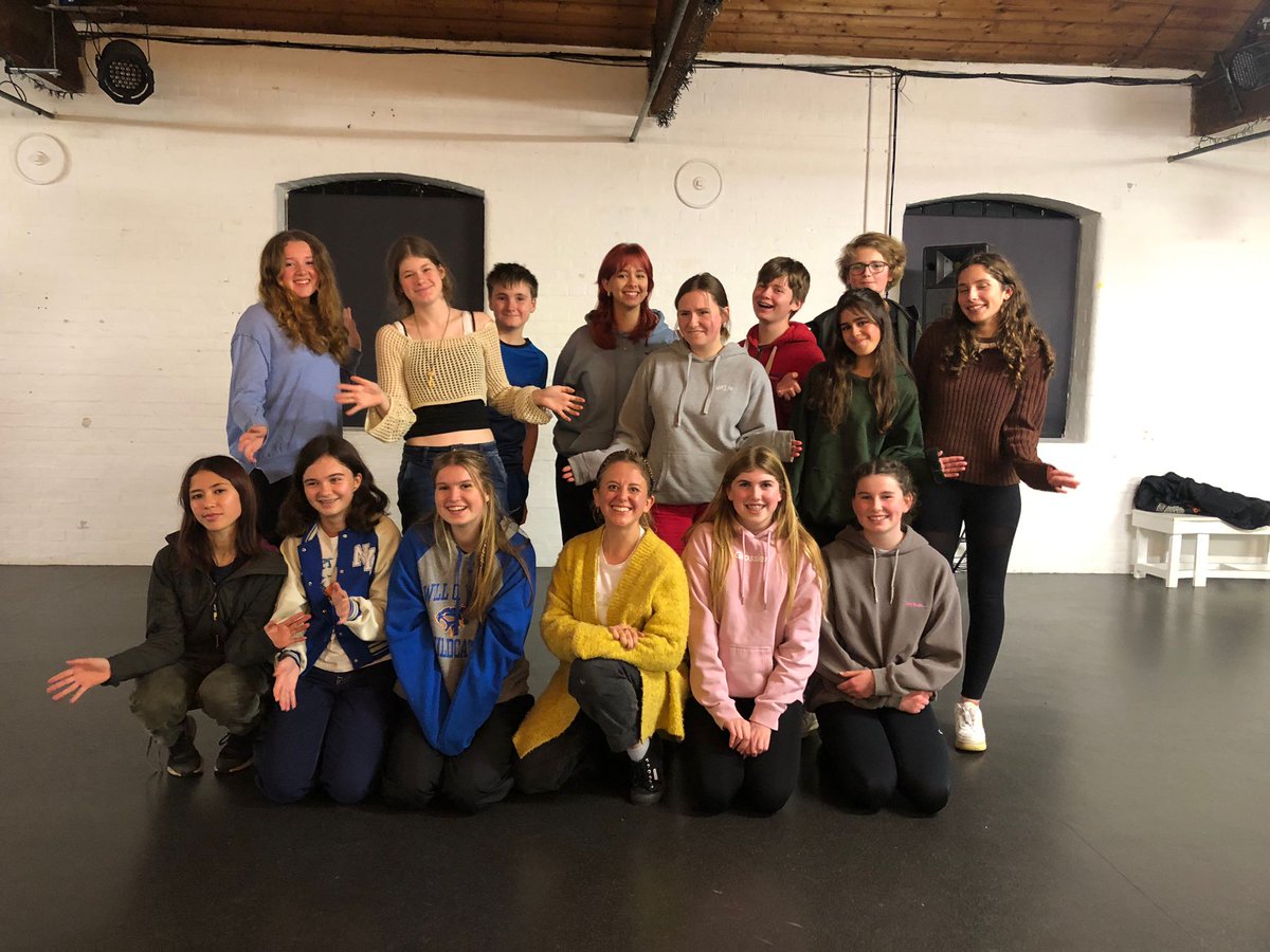 Discarded Nut Theatre Company tweet media