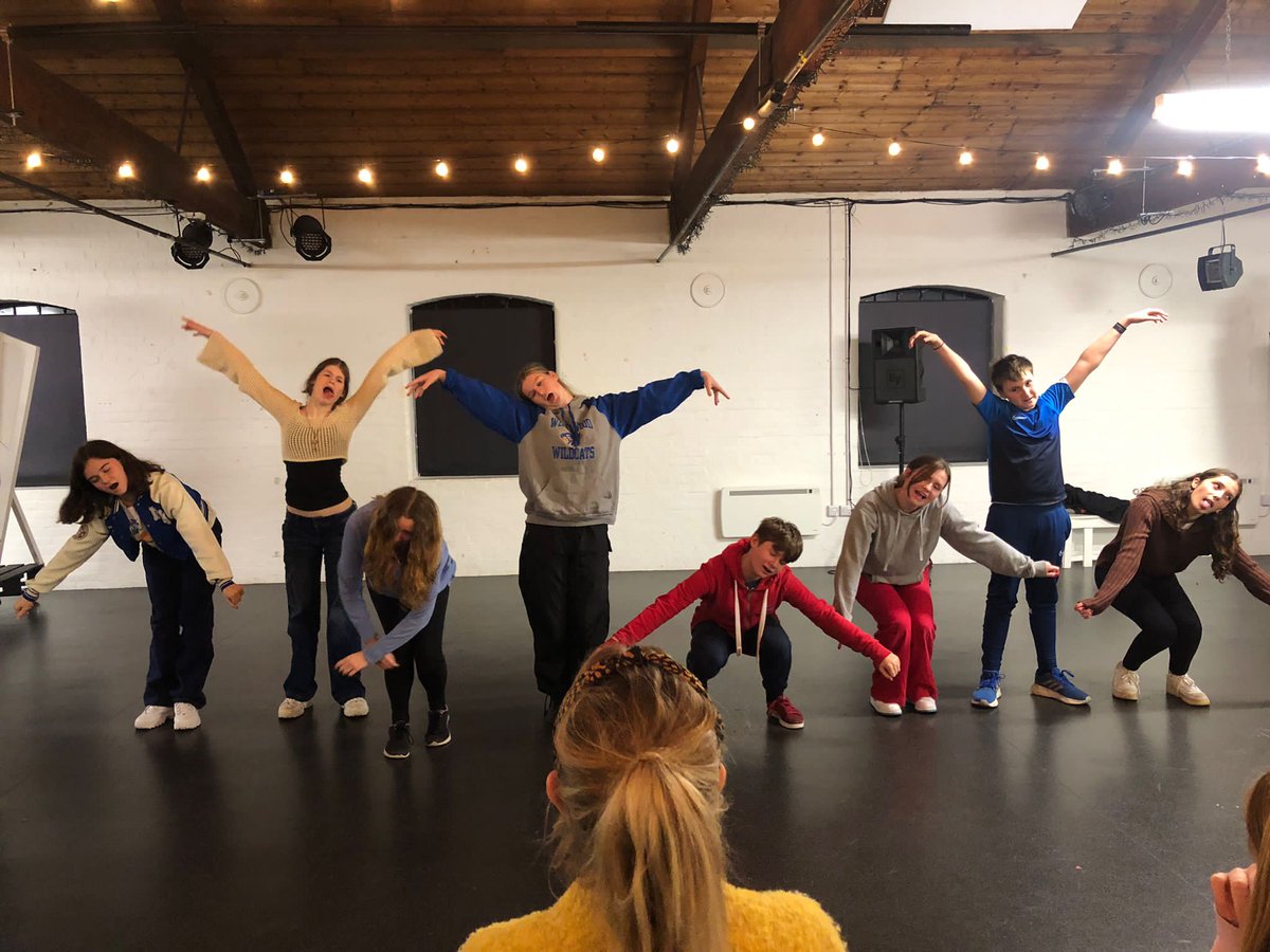 Discarded Nut Theatre Company tweet media