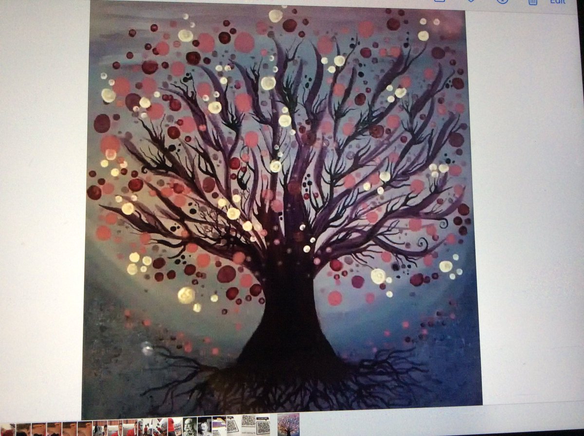 AberfordPrimary's tweet image. During the National Artsmark Arts Week each child has created their own individual leaf 🍂 for our Community Aberford Tree 🌳 as a celebration bringing us altogether 😃 #Artsmark20