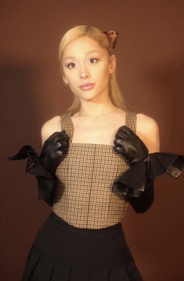 Pop Crave tweet media