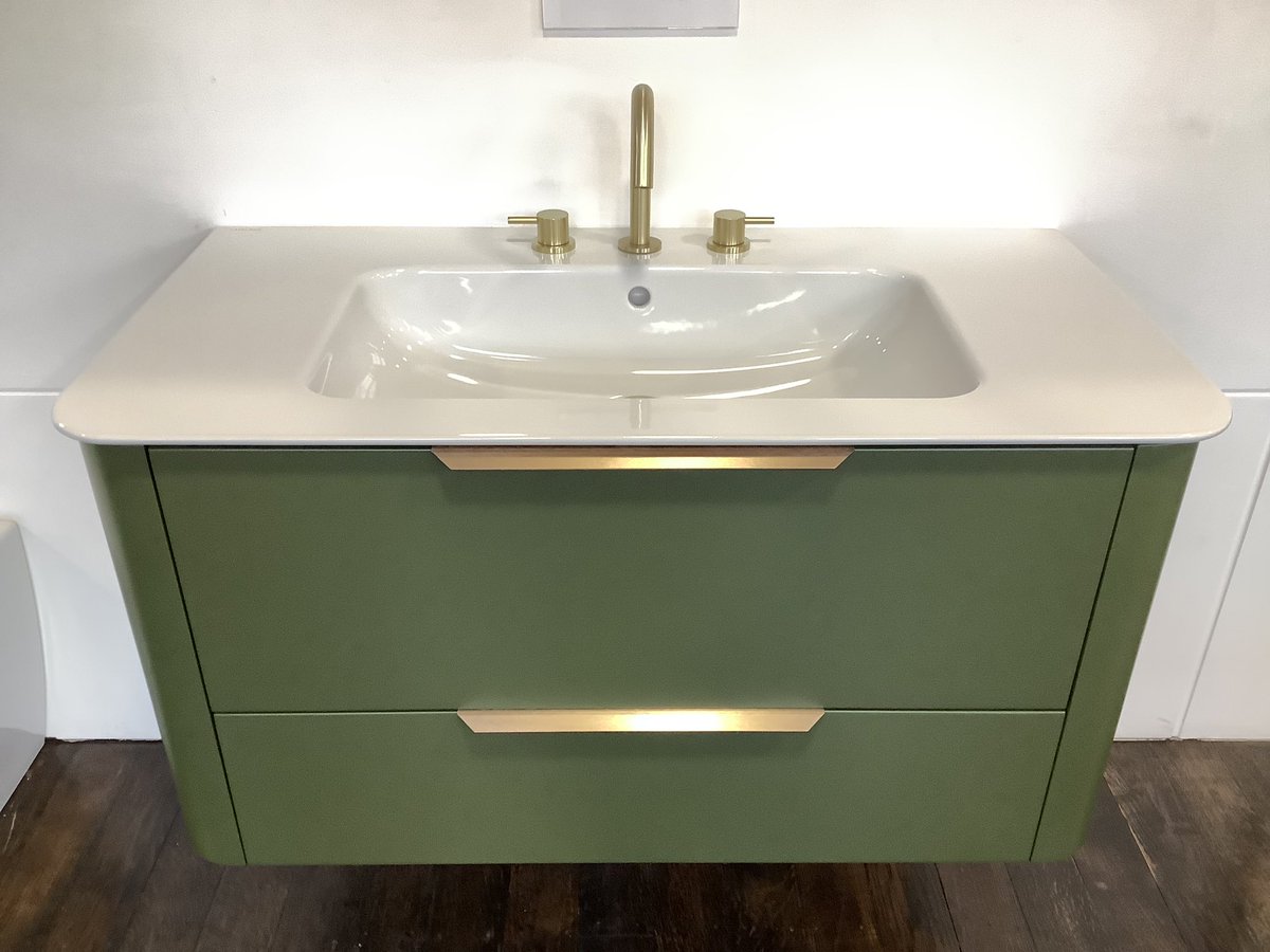 heolby's tweet photo. @Catalano_UK Green Up slim 1m curved basin &amp; on trend forest green unit brushed brass handles has been re-designed to reflect new colour palettes and popular brassware finishes. @CatalanoCeramic https://t.co/qIHOfgHde4