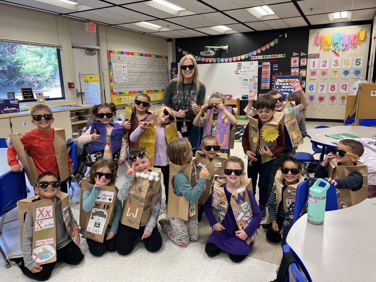 FalveyFriends's tweet photo. Celebrating our learning with an ABC fashion show! Learning is more fun with these cuties and cool 😎.  #LoveWhatYouDo https://t.co/WL3AfOX1Nt