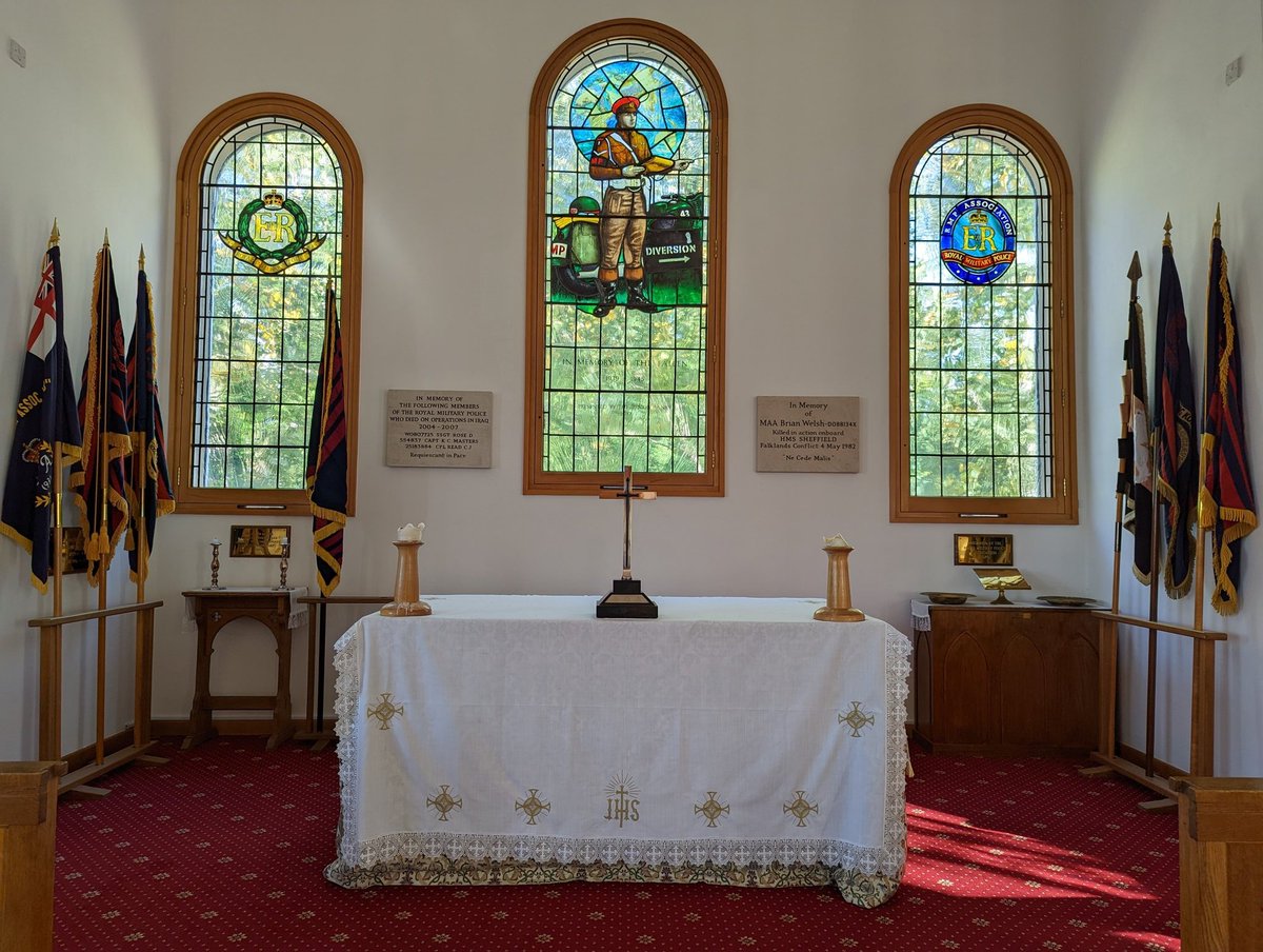 This morning DSPG paused to remember those who went before us. Those who sacrificed so much then, for our freedom today.

RN, Army, RAF, Civil Servants, Contractors, MOD Police, Trainers and Trainees gathered at the Southwick Park Chapel to pay their respects.

DSPG remembers.