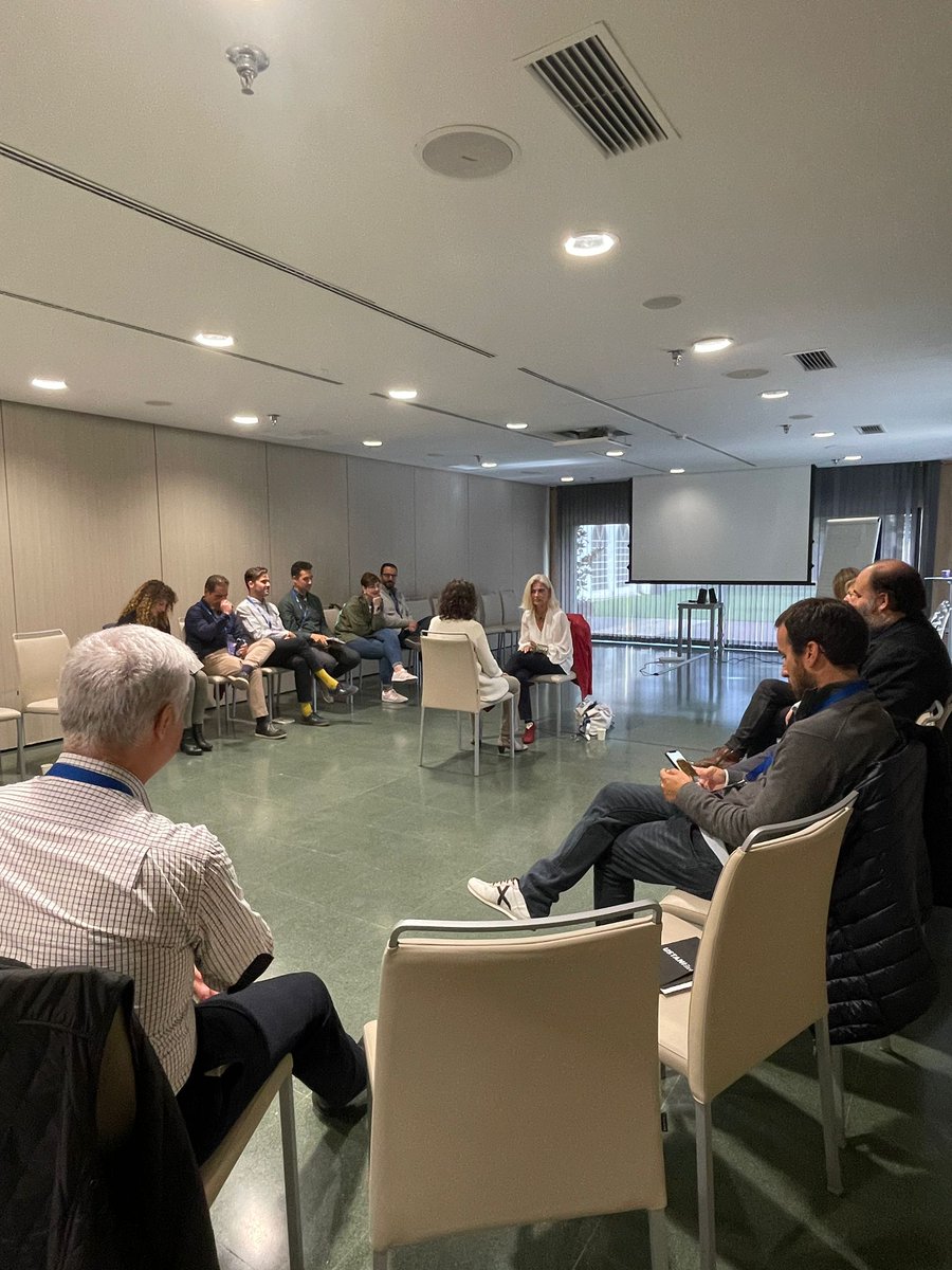 ICFEspana's tweet photo. Última ronda y avanzando en las #15JornadasICF gracias a Belén Serrano (PCC), Joana Visa ((PCC);y Alejandra Sánchez Yagüe (PCC). #CoachingExperience https://t.co/r2vMWkTPOP