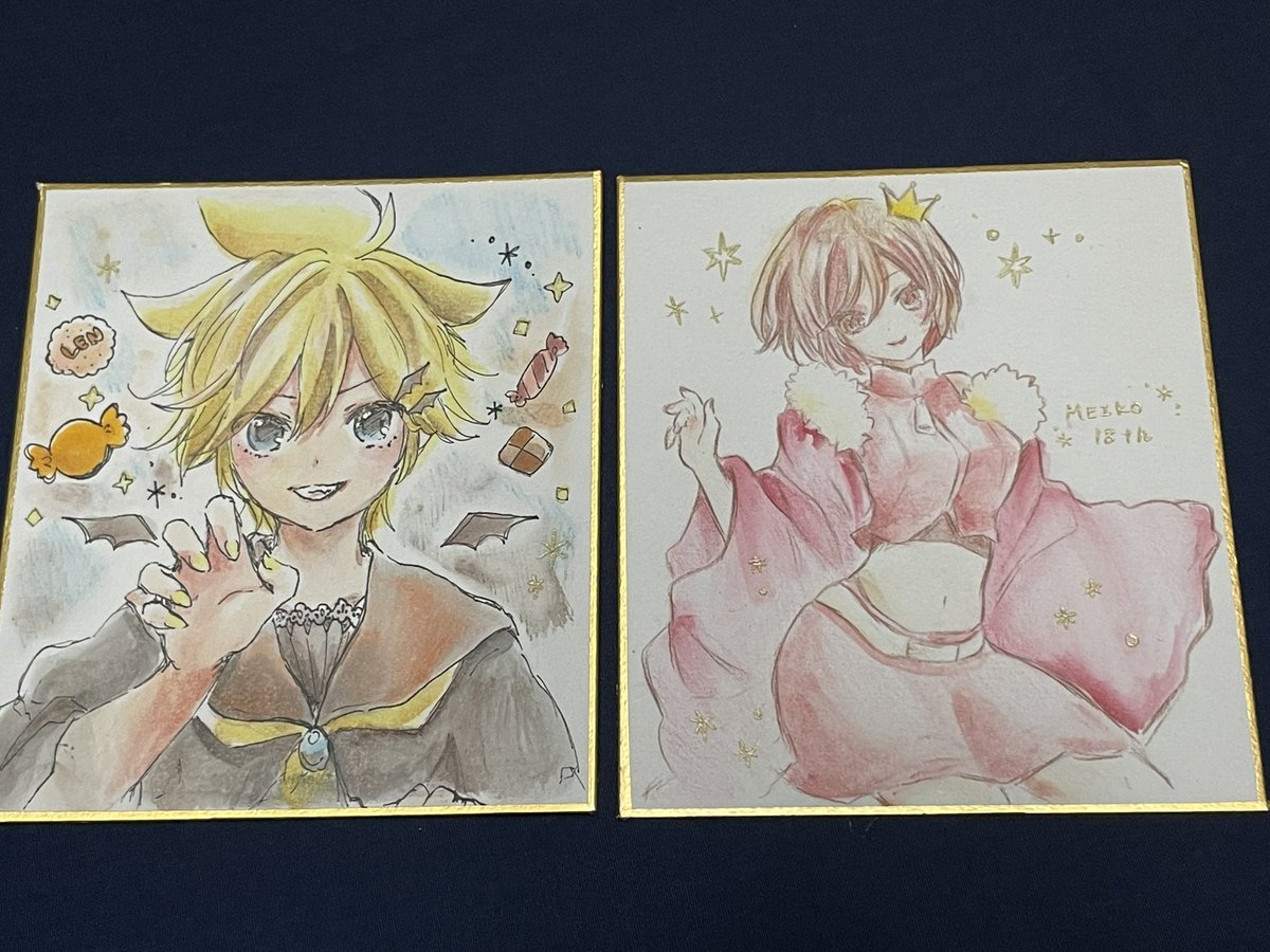 こちら明日のボーマスに持っていく色紙達になります!お一人様につき一枚です、よろしくお願いします☺️✨ 