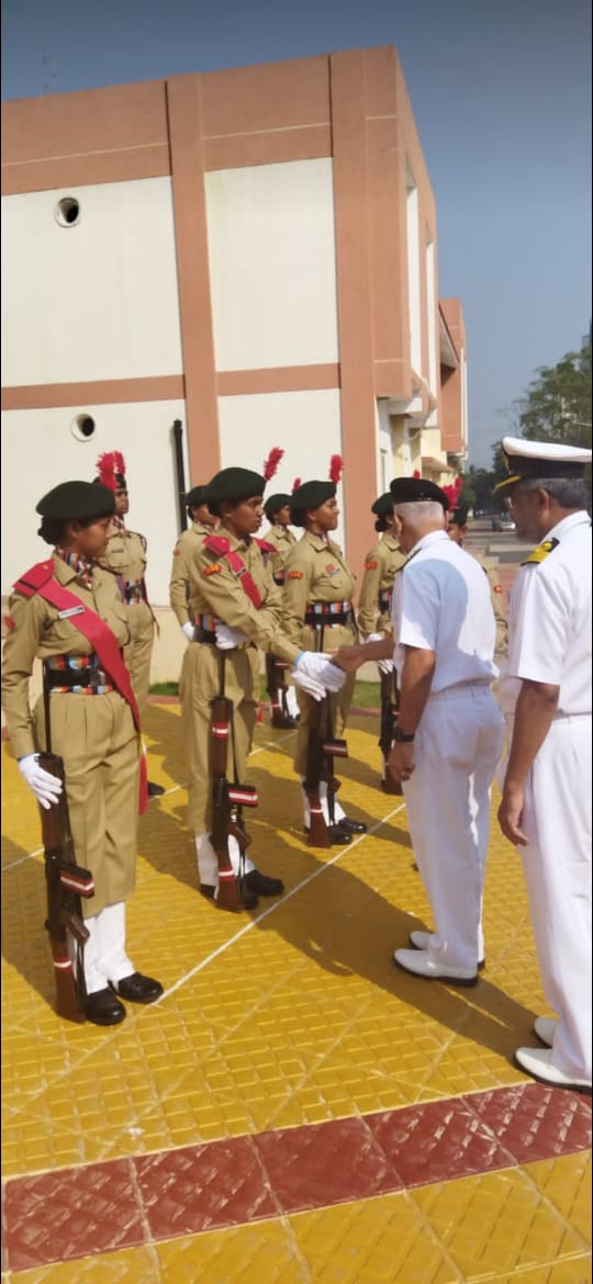 NCC_RDWU's tweet photo. Making @1OdishaGirlsBn @RDWUniversity proud, our cdts gave the Guard of Honour for ADG NCC,
RAdm Puneet Chadha, VSM at NCC Odisha Dte. Appreciate their dedication as exams are ongoing & missed papers need to be retaken. 'Can do' mindset on exhibit.
#NationalCadetCorps #NCCgirls https://t.co/hM39RorHVZ