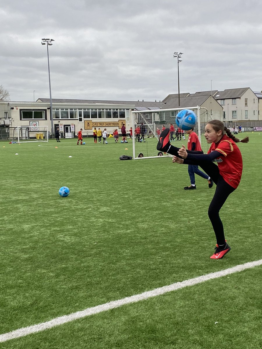 StMarysCarms's tweet photo. Football festival fun with @sportcarms @FAWales https://t.co/pVqhBqvpvB