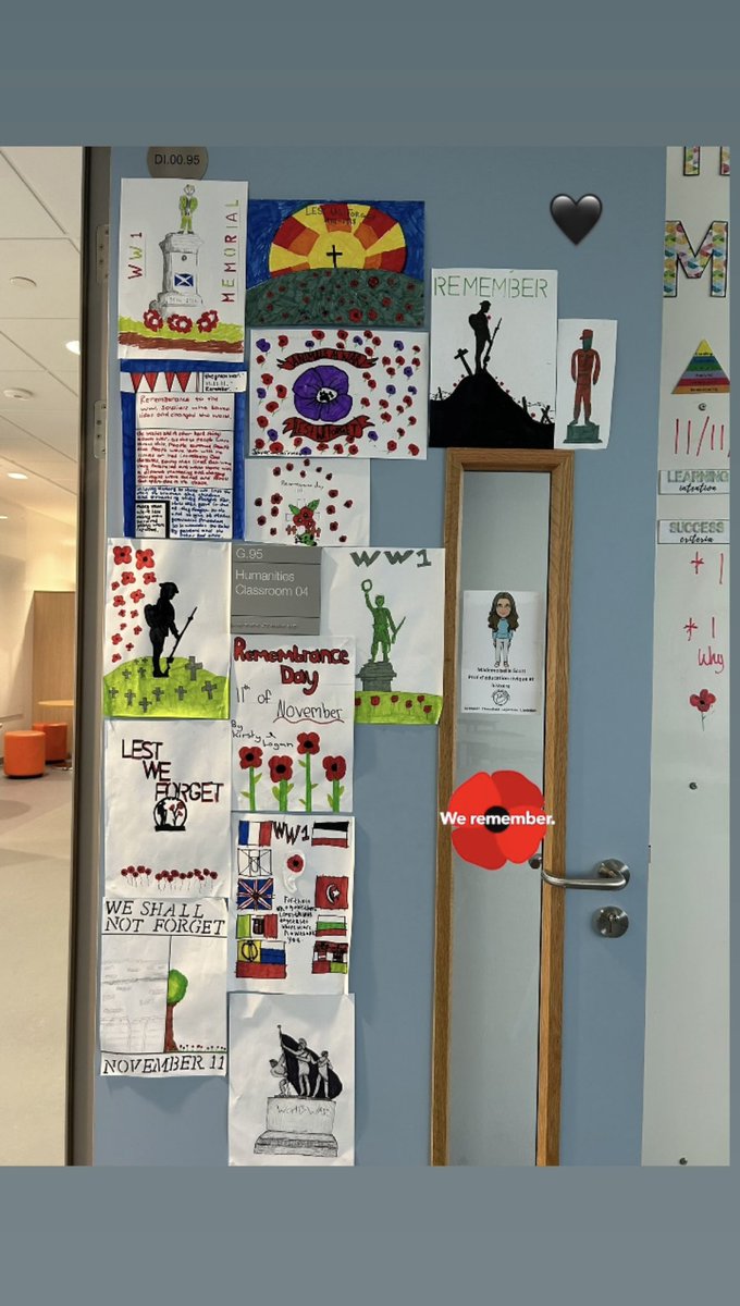MissScott10's tweet photo. S3 produced fantastic remembrance posters 👏🏻 #remembranceday2022 @BoclairHistory https://t.co/Vt9LXjBl5K