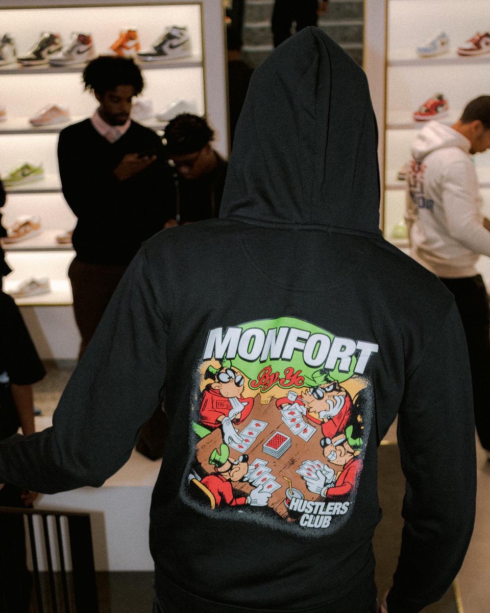 monfortbyjc's tweet photo. Cozy days with this Zip jacket https://t.co/3o9oCtOHT3 https://t.co/CDX1vtaj2v