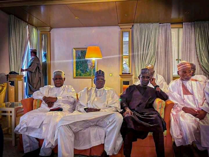 Our Presidential Candidate of the 2023 elections Atiku Abubakar, met with General Ibrahim Badamasi Babangida, In Minna, Niger state.

#Okowalition
#AtikuOkowa2023
#AtikuInMinna
#AtikuInNiger
