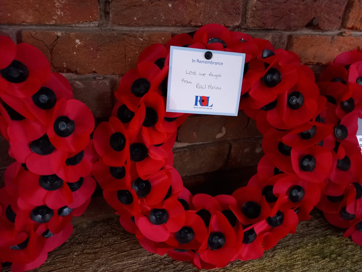 railforum_uk's tweet photo. We were honoured to take part in the Remembrance Service at Derby Station today and lay a wreath on behalf of our members.

Lest we forget, we will remember them.

@EastMidRailway @WillRogersEMR @RailwyMission  @VETERANSCHARITY @networkrail https://t.co/Ih5g6XFY6e