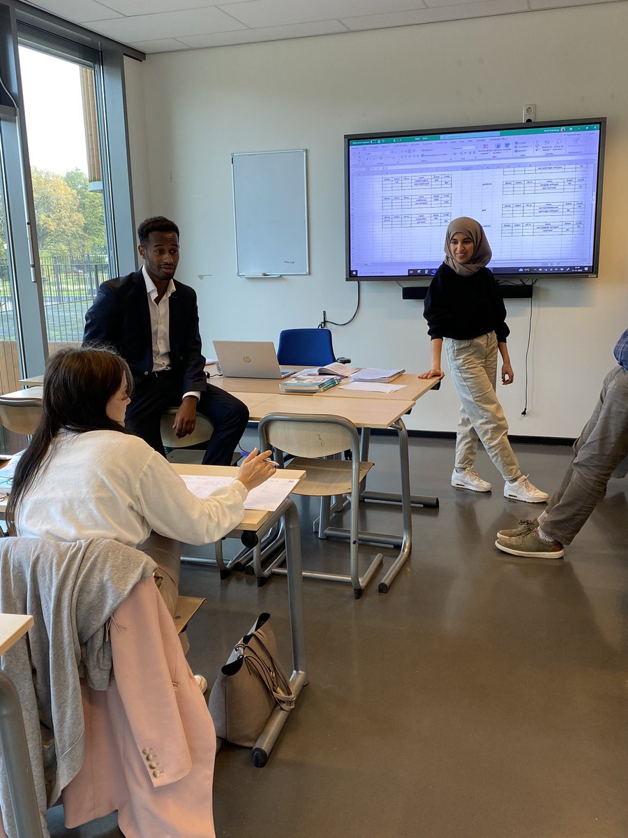 Als <a href="/PvdA/">Partij van de Arbeid</a> en <a href="/groenlinks/">GroenLinks</a> zijn we samen druk bezig met een MBO-agenda. Niks is leuker om dan in gesprek te gaan met de studenten zelf. Vandaag op werkbezoek bij MBO Noorderpoort in Stadskanaal samen met <a href="/Kauthar_/">Kauthar Bouchallikht</a>.