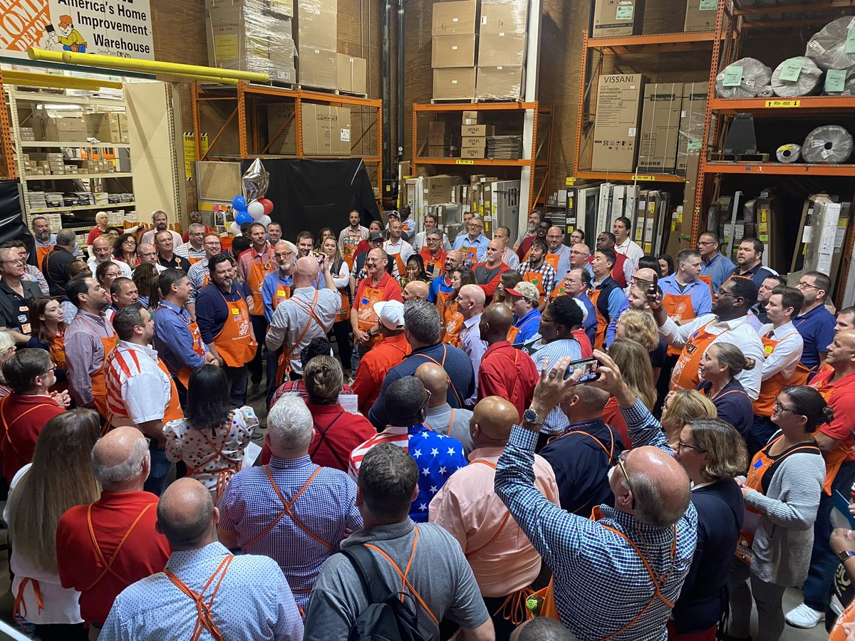 What an amazing day. @JasonArigoni, Gene Barlow, @LemmaTony. Thank you all for the commitment to ensuring confidence in our associates through training. The consultative selling Walk was very Informative. Cental @jillcappel @@BrianLyonsHD @skumarTHD @LilyGSV