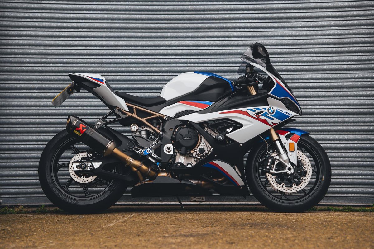 superbikewh's tweet photo. Here's a selection of our favourite bikes in stock at the moment!
#triumphbonneville #yamahamt10 #mt10 #kawasaki #kawasakininja #bmw #BMWMotorrad #motorrad #ktm #harley #harleydavidson #sbwh #superbikewarehouse #beta https://t.co/pxCo6xvZuZ