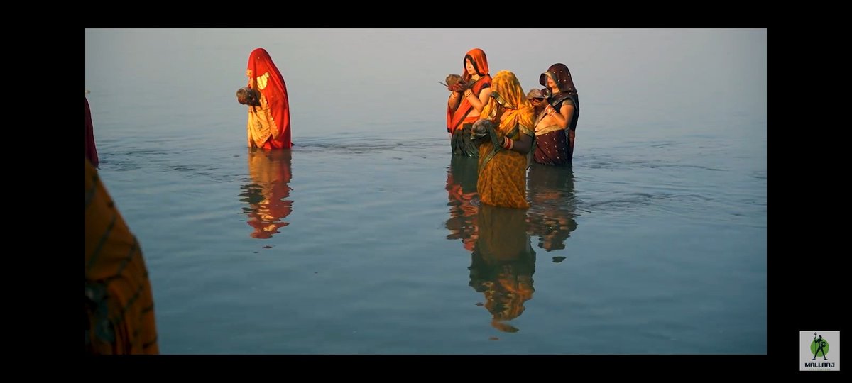 kafleva's tweet photo. Guys I'm not kidding this video is so fucking beautiful just look. These are screenshots I took from the video. This pretty and for what. https://t.co/K2gydBSZf3