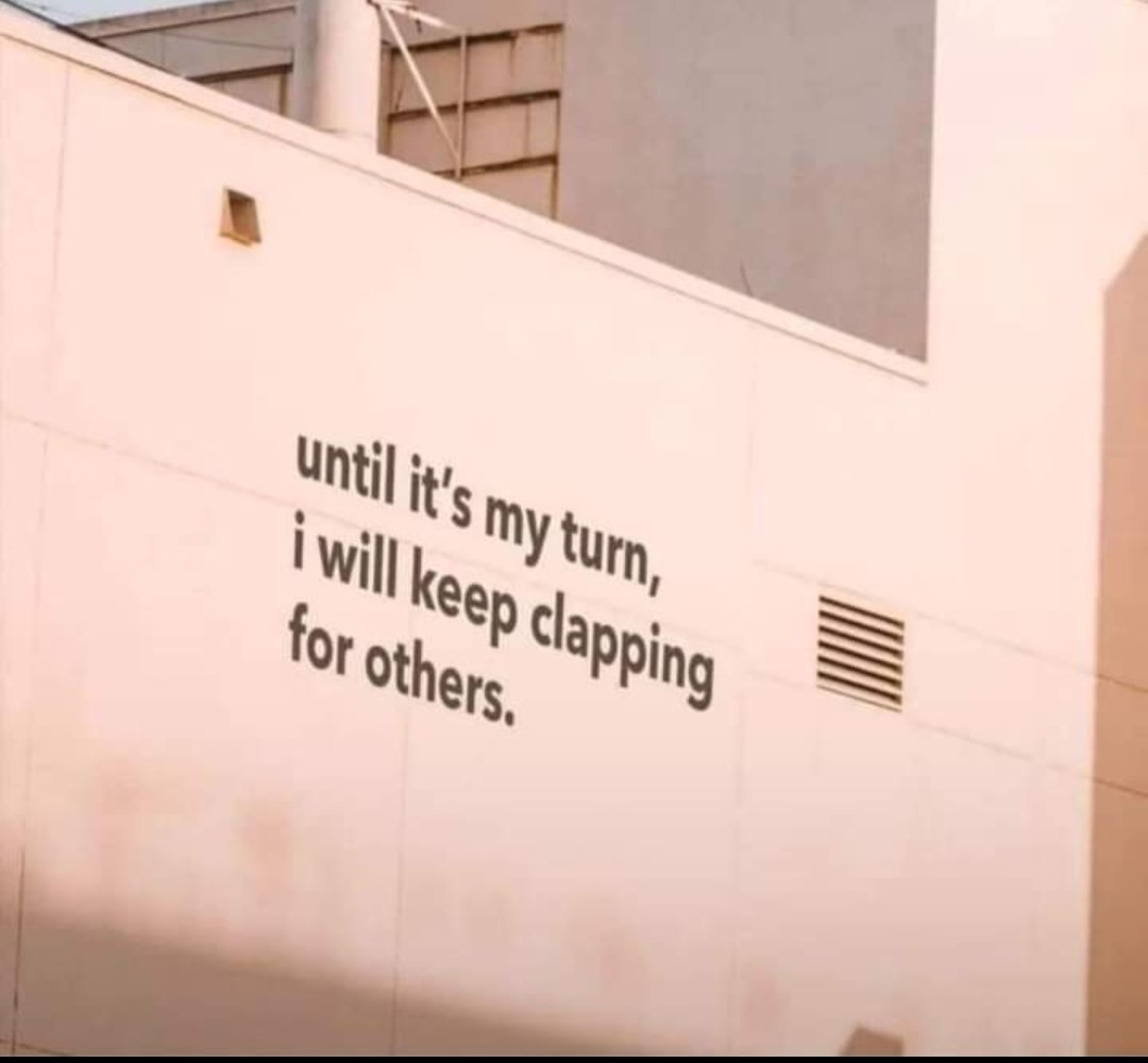 DanMusinguzi2's tweet image. Clapping for others...