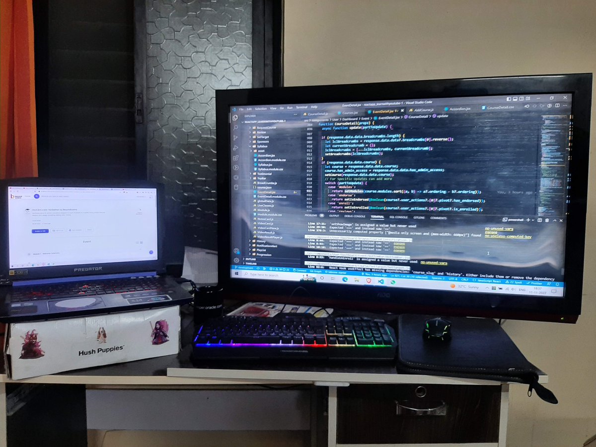 Shoney_13's tweet photo. My Workstation.
Could be cleaner but ehhh.
Will definitely clean it tomorrow😆
#hack2educate #workstation https://t.co/wBibS2ZCDK