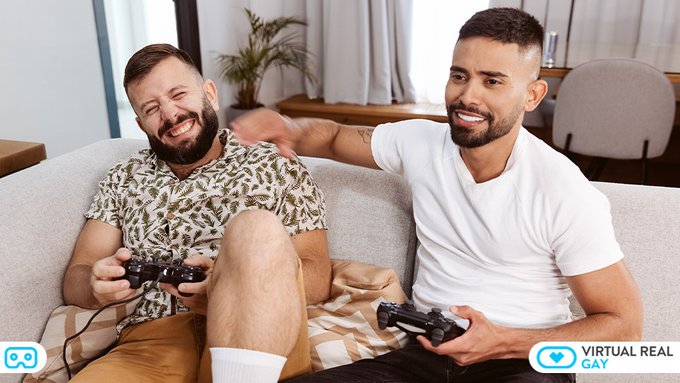 1 pic. ??? What does it mean to be friends with benefits? @realguidoplaza and @LeoGrinXXX show you how