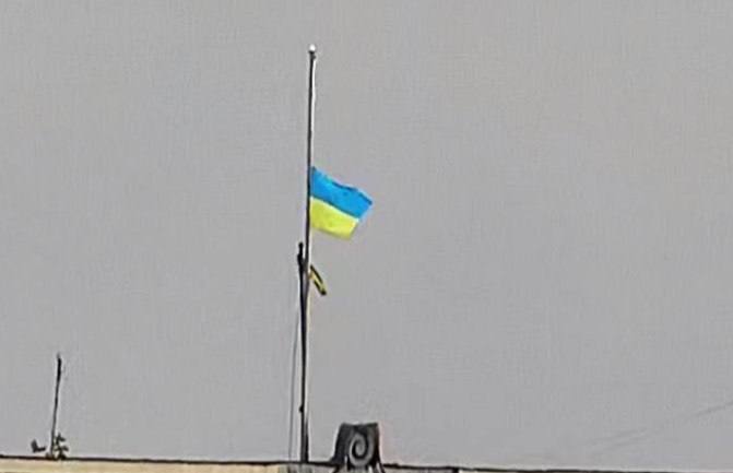 lankastrn's tweet photo. Бо Херсон - то Україна!💙💛 https://t.co/vEHLZVRTBe