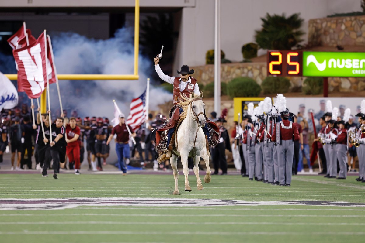 NMStateAggies's tweet photo. With heavy hearts we're sad to inform you that Keystone crossed the rainbow bridge earlier this week๐
The 27-year-old horse brought joy & memories to @NMSU fans throughout the years
Our thoughts are with @nmsu_aces alum Kwame Ponschock - his friend and rider๐ด๐ https://t.co/liKDzGZ5nr