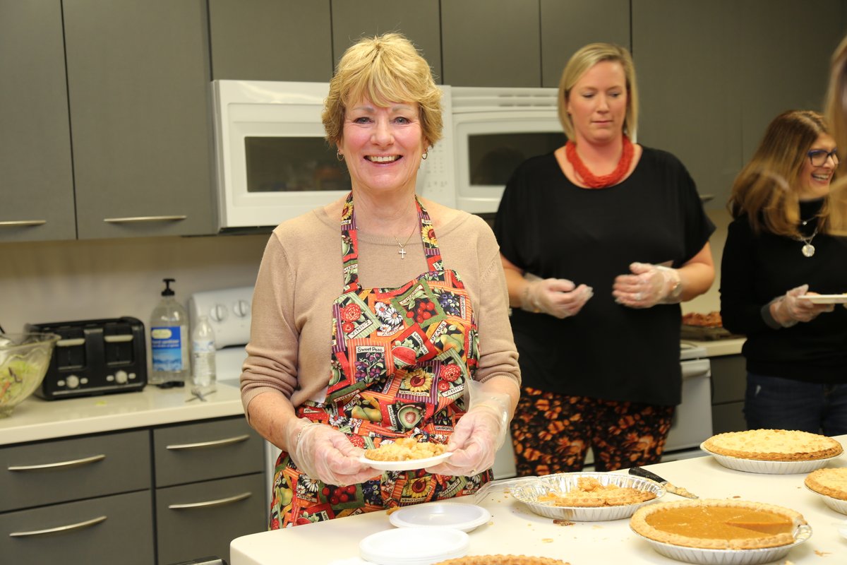 We're looking for a group of warm and cheery volunteers to support this year's Holiday Luncheons.  

UIndy  - Thurs, Nov. 17th, 10am-2pm: 
Email nancy@joyshouse.org to volunteer.

Broad Ripple - Fri, Nov. 18th 10am-2pm: 
Email candace@joyshouse.org to volunteer.