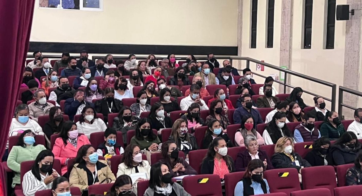 TinocoGRogelio's tweet photo. #EducaciónClimática @SeducEdoMex @SEB_Edomex

Diálogo “#Agenda2030, una forma de reaprender a convivir en nuestro planeta rompiendo paradigmas personales y profesionales” impartida por @rojaschavarria, a docentes de #Jilotepec.

@ArturoH19772369 
@SubdireccionC @CmJilotepec https://t.co/7oGNBeU4uW