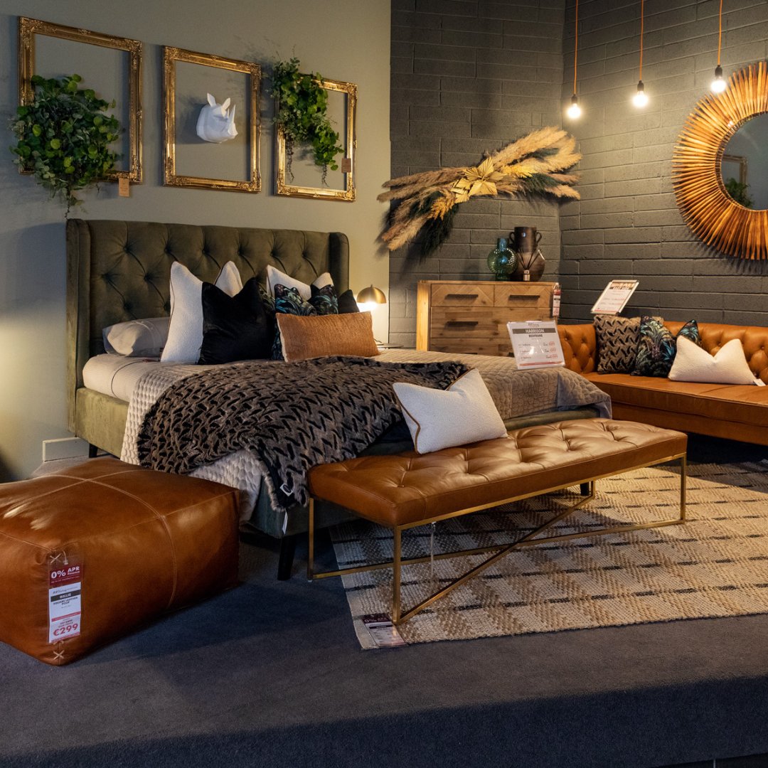 EZ Living Interiors tweet media