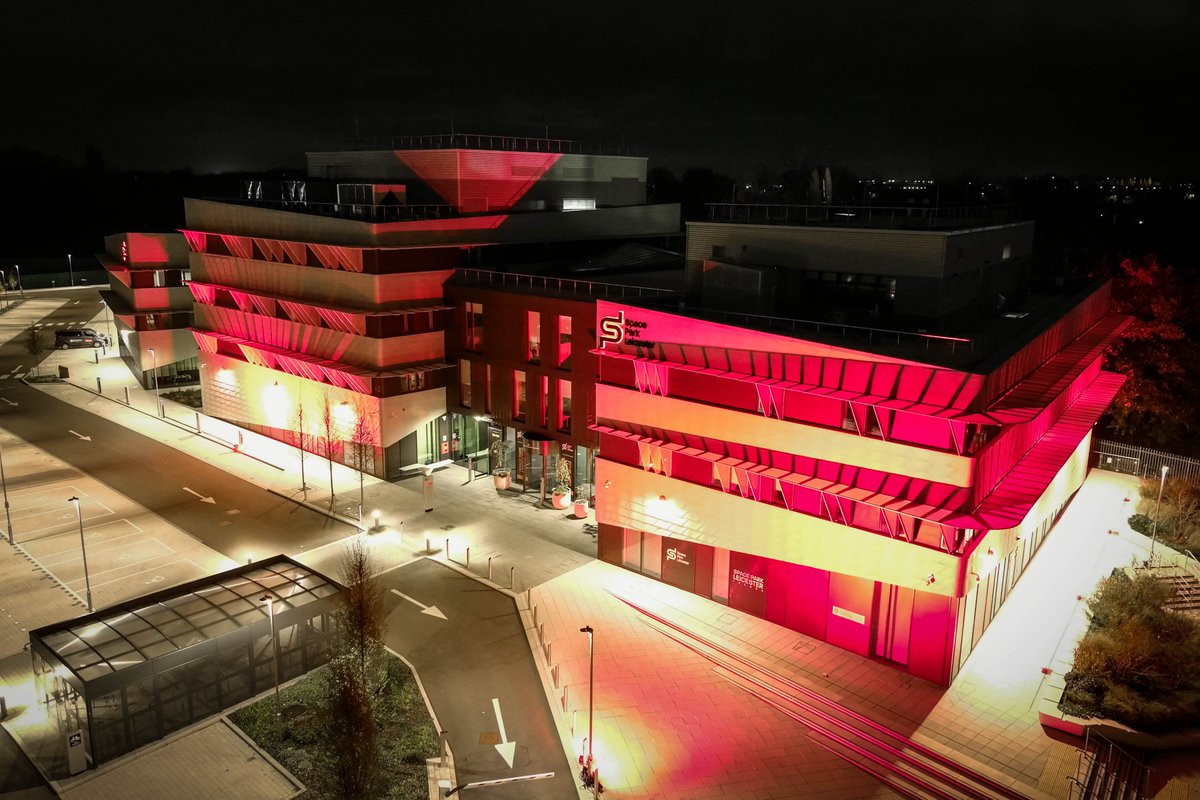 uniofleicester's tweet photo. This week, buildings around Leicester have been illuminated in red in tribute to Remembrance Day and in support of the Royal British Legion's #PoppyAppeal, including our own Attenborough Tower and @SpaceParkLeic 

#LightUpInRed #RemembranceDay @PoppyLegion https://t.co/E8OYTsuL3U