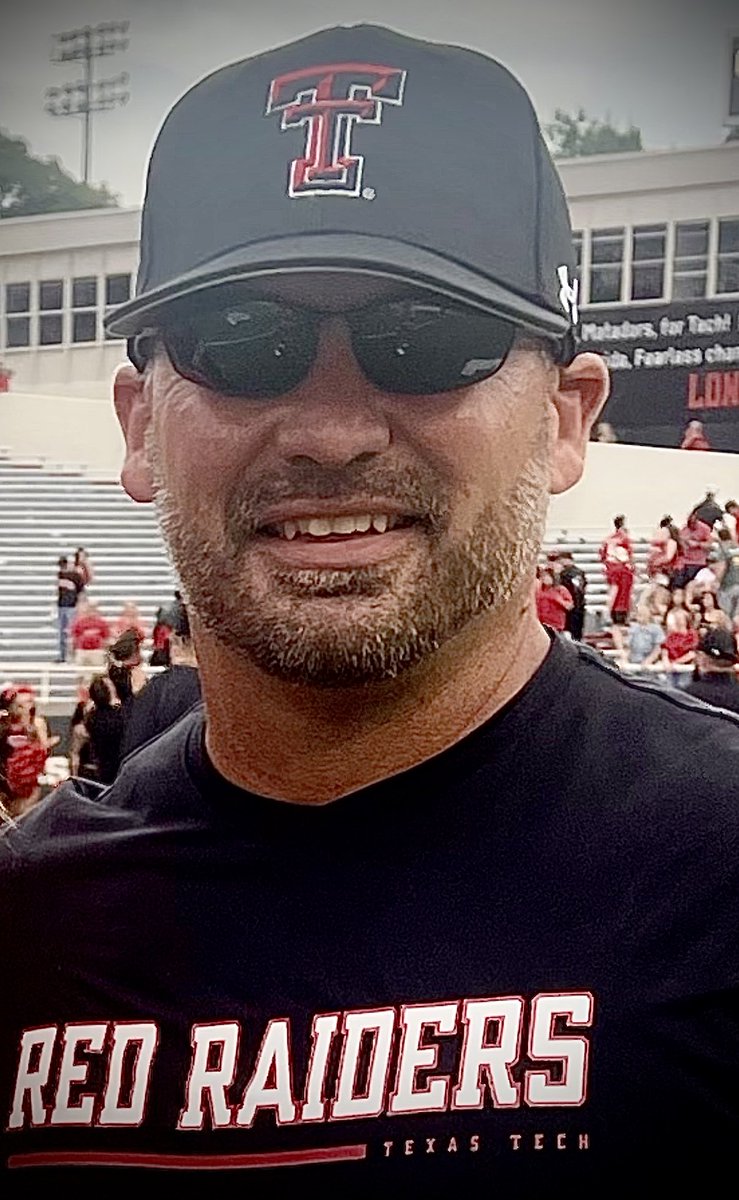 tara9204's tweet photo. Happy birthday babe! ❤️ you!! ⁦@Coach_Martin34⁩ https://t.co/xW1qwfm3DK
