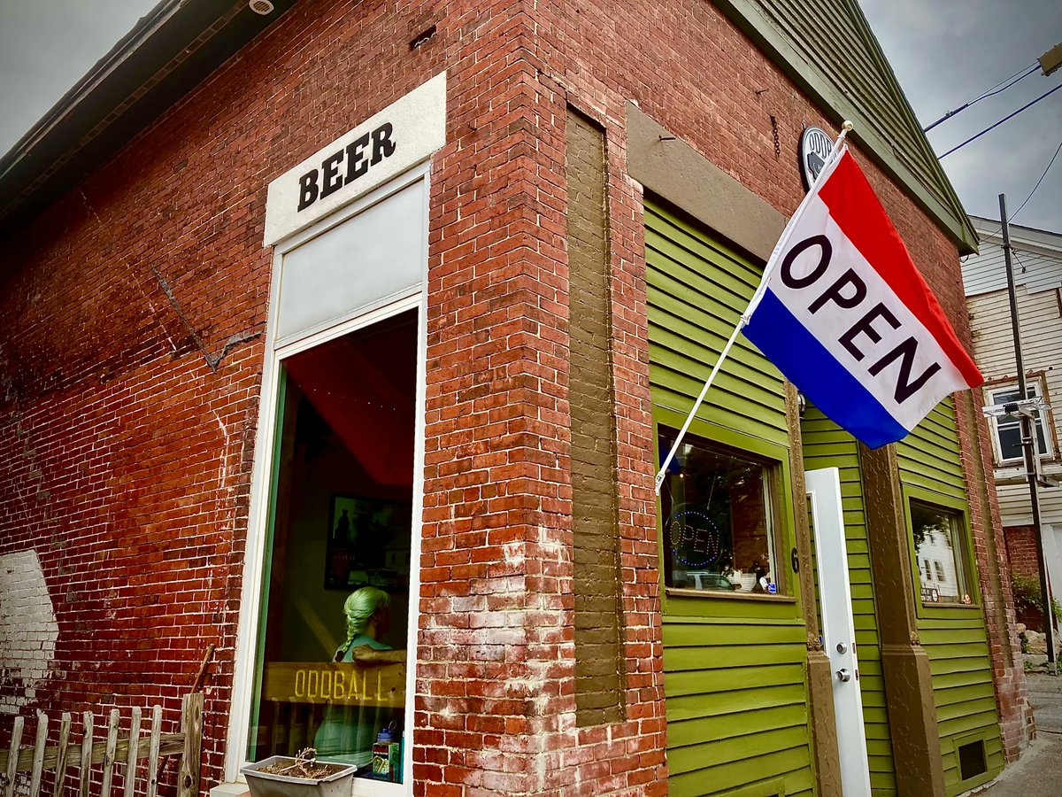 Happy Friday everyone! We all made it through the week and it’s time to relax. And just a reminder for today, veterans’ first pint is on the house!

We are open Friday 3-7, Saturday 12-6, and Sunday 12-5.

#liveanoddlife #nhbrewers #nhbeer #nhcraftbeer