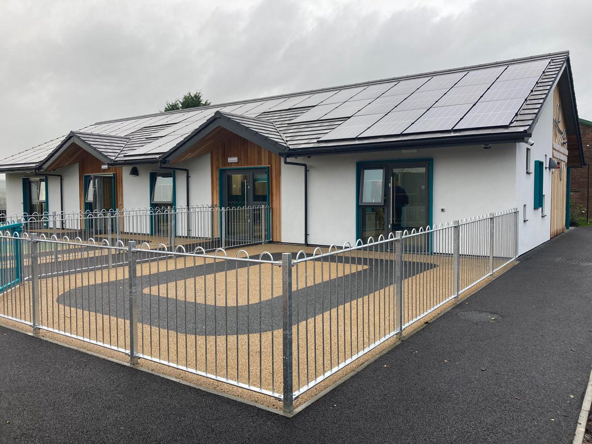 BridgendCBC's tweet photo. Are you a skilled and experienced childcare provider?
The Early Years and Childcare Team are holding two open days at a new childcare facility in Bettws (Booking essential)
📅 22 and 23 November 2022
✉️ To book a place: childcareteam@bridgend.gov.uk
🔗 https://t.co/y2POFaJU5G https://t.co/93FkTv0Ggw