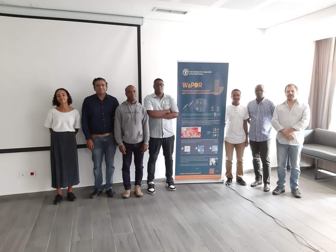 aicsmaputo's tweet photo. O WaPOR introductory training, organizado pela @FAOMozambique termina hoje.

A AICS Maputo facilitou a participação no curso dos intervenientes envolvidos nas iniciativas #aicsmaputo.
Outro passo no sentido de uma maior colaboração entre a @FAOMozambique e a @aicsmaputo 🇲🇿 https://t.co/tfw90Ju5B8