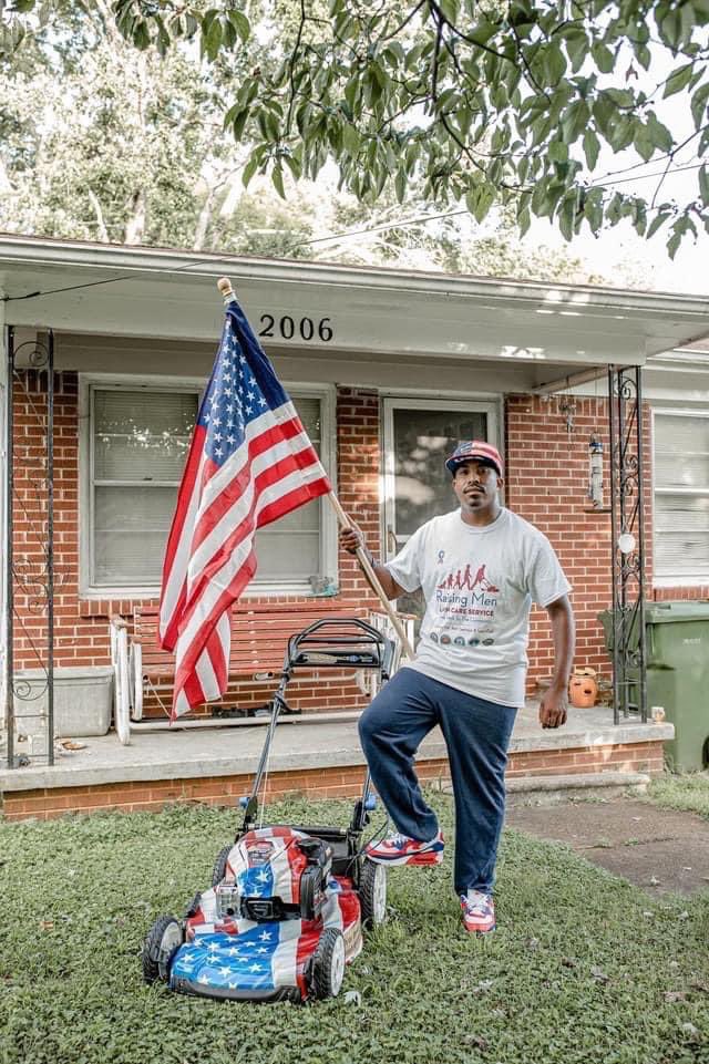 iamrodneysmith's tweet photo. Our flag does not fly because the wind moves it. it flies with the last breath of each soldier who died protecting it. Thank you to all of those who are currently serving &amp; have served , especially to those have given their lives to protect our freedom! https://t.co/vsPOSV0rjU